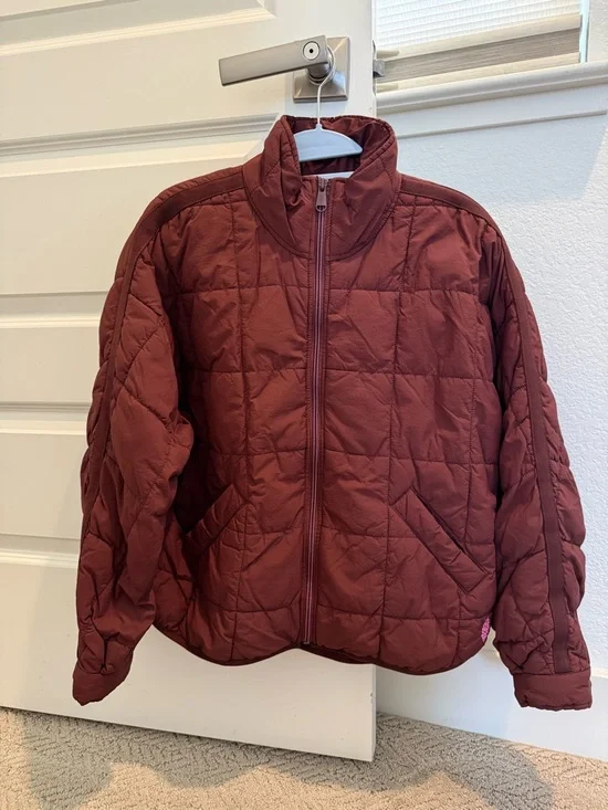 Pippa Packable Puffer Jacket in Bitter Chocolate - Picture 5 of 8
